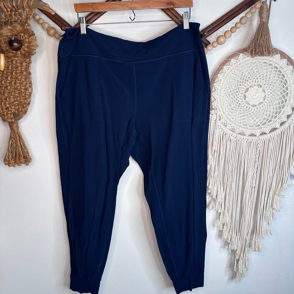 Lululemon Align Navy Blue Cropped Joggers